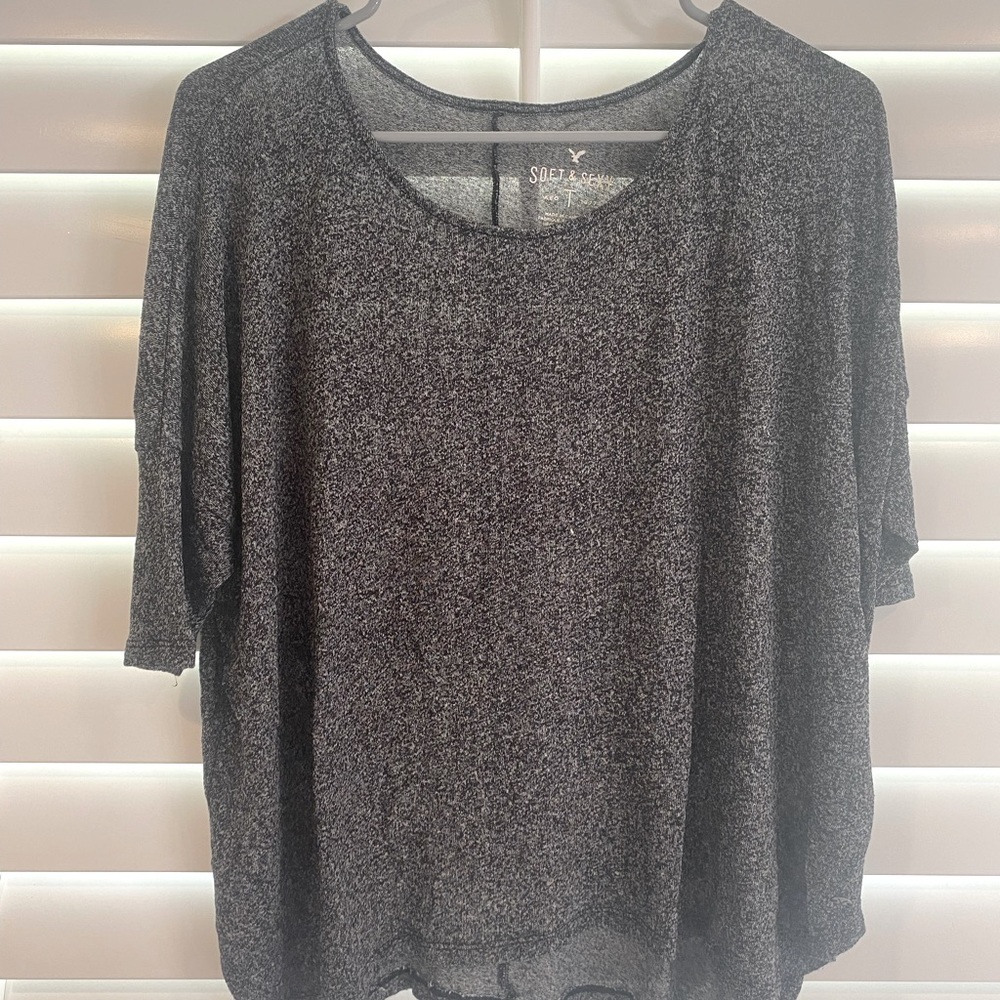 Gray American Eagle shirt. Size L.